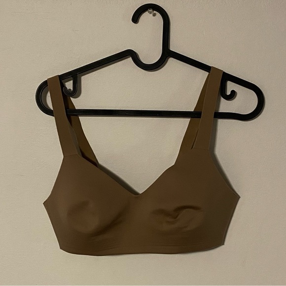 lululemon Hold True Bra 32D - Picture 3 of 3
